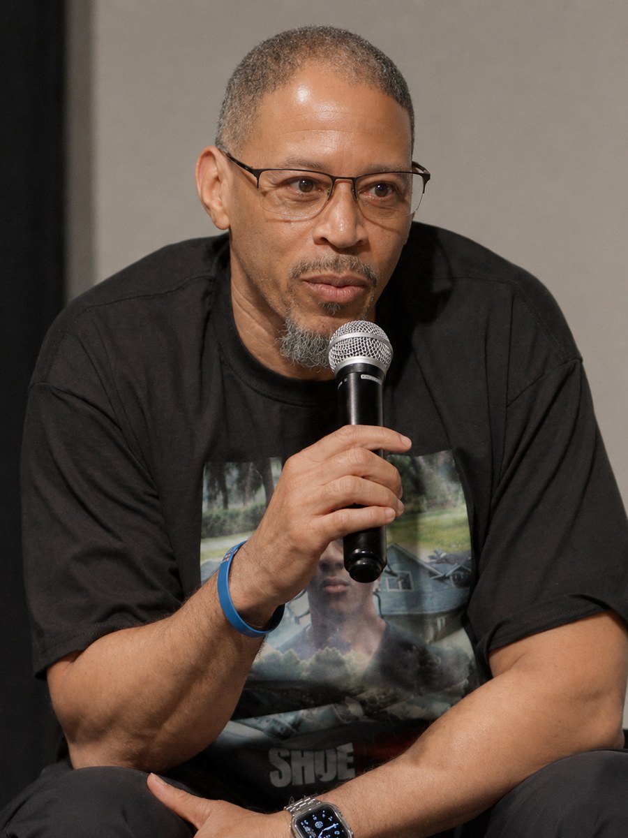 Rahsaan &ldquo;New York&rdquo; Thomas speaking on a panel